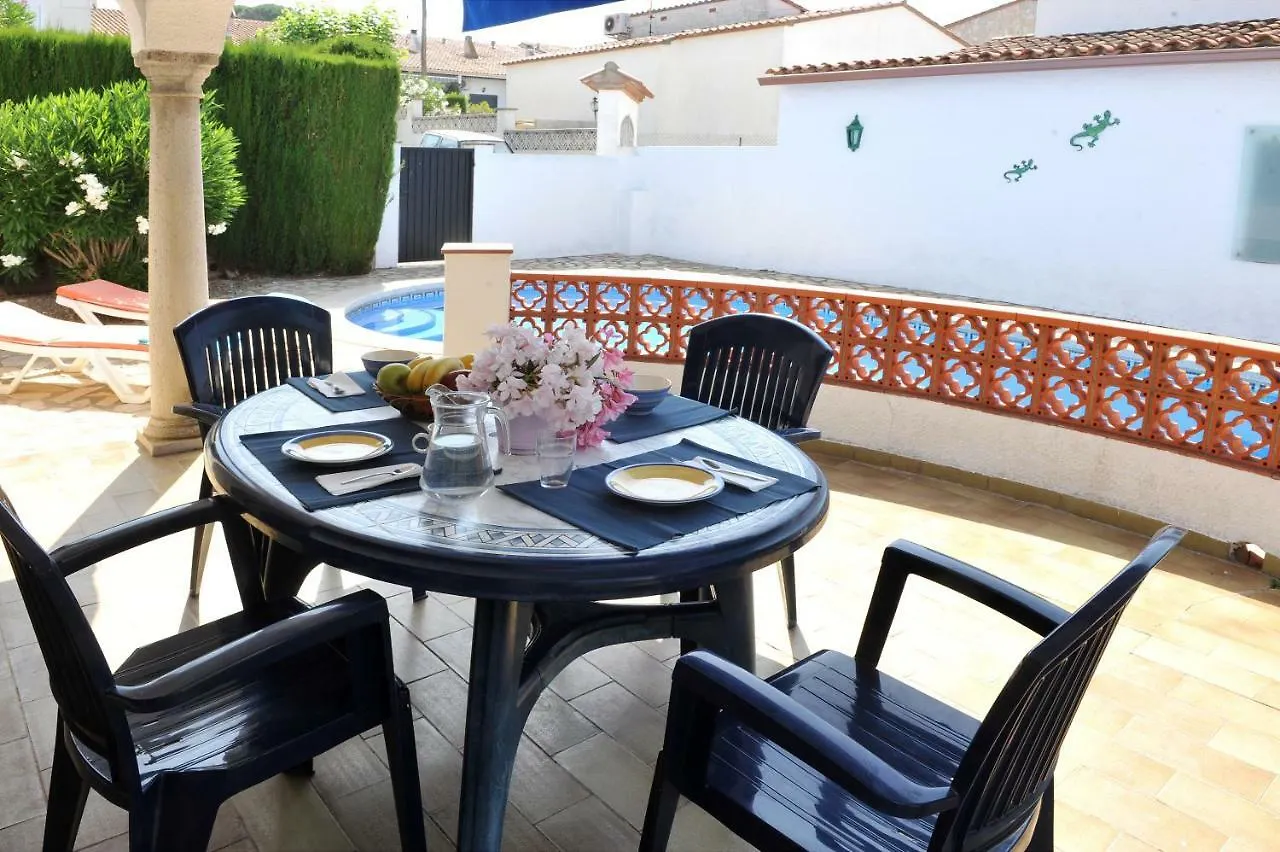 Armallada Villa L'Escala